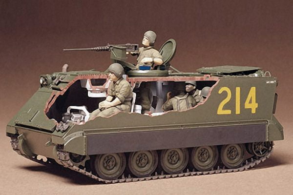 US M113 APC Amoured Personnel Carrier Kit CA140 35 Scale Tamiya 35040