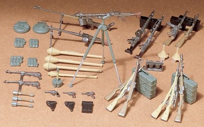 German Infantry Weapons Set Kit CA211 35 Scale Tamiya 35111