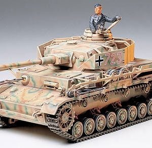 German Panzer Panzerkampfwagen IV Ausf Type J kit 35 Scale Tamiya 35181