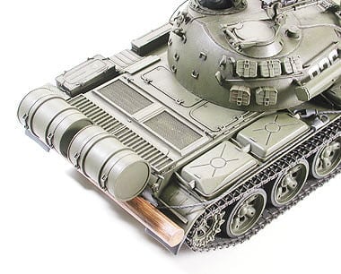 Soviet Russian Medium Tank T-55 T55A Kit 35 Scale Tamiya 35257 detail d