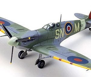 Supermarine Spitfire Aircraft Mk.Vb Mk.Vb TROP Tropical Kit 72 Scale Tamiya 6075