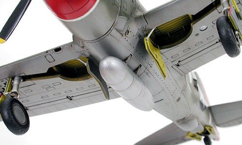 P47D Thunderbolt Razorback Kit 72 Scale Tamiya 60769 detail b