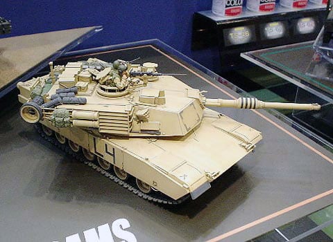 M1A2 Abrams Main Battle Tank - 120mm Gun by Tamiya 35269