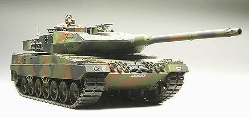 Tamiya Leopard 2 A6 Main Battle Tank Model Kit 1/35 Scale 35271