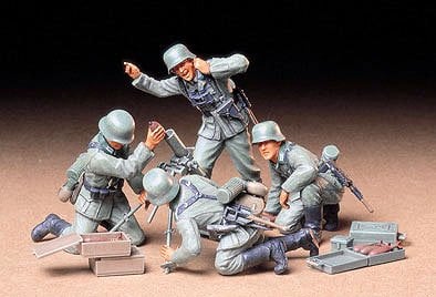 Tamiya German Infantry Mortar Team 1:35 Scale Model Kit 35193