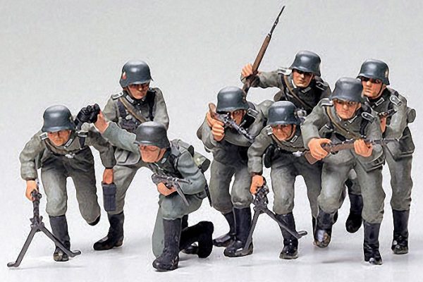 Tamiya German Assault Troops Kit CA130 1/35 Scale 35030