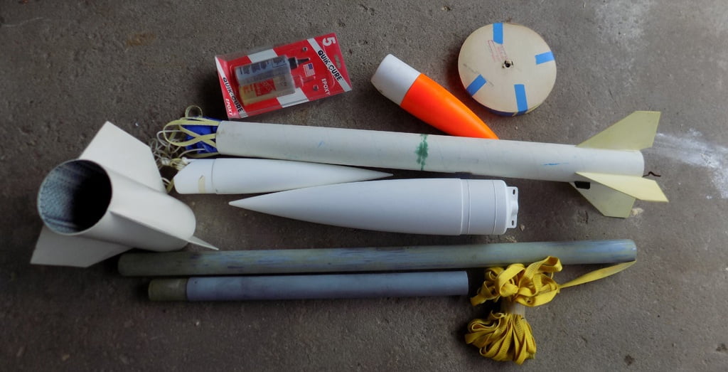 Lot 18 Assorted Rockets