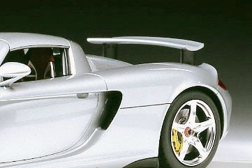 Tamiya Porsche Carrera Gt Model Kit 1/24 Scale 24275