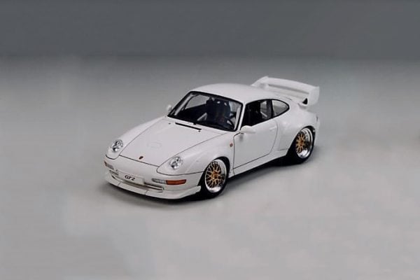 Tamiya Porsche Gt2 Street Version Model Kit 24247