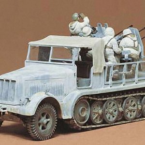 Tamiya German 8T Half Track Sdkfz 7/1 1/35 Scale 35050