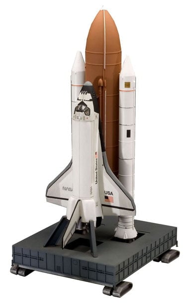 Revell Space Shuttle Discovery and Booster 1/144 Scale 04736