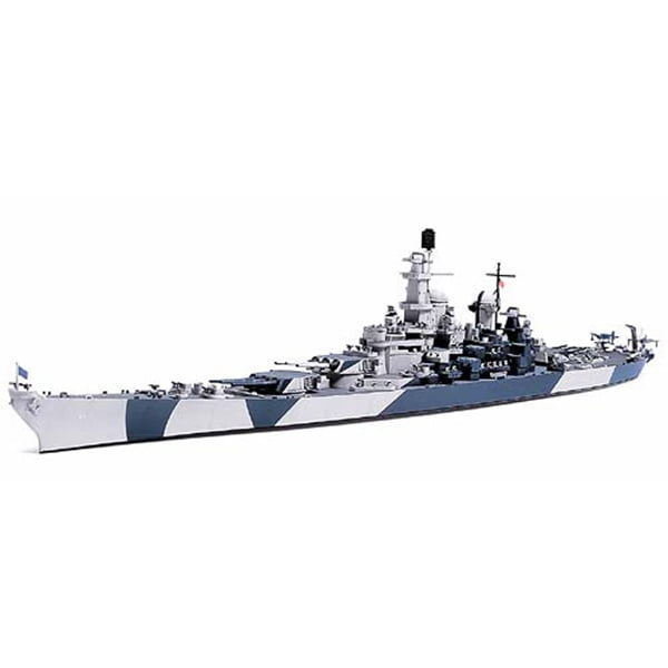 Tamiya US Navy Battleship BB-61 Iowa 1/700 Scale