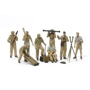 Tamiya Africa Luftwaffe Artillery Crew 1/35 Scale