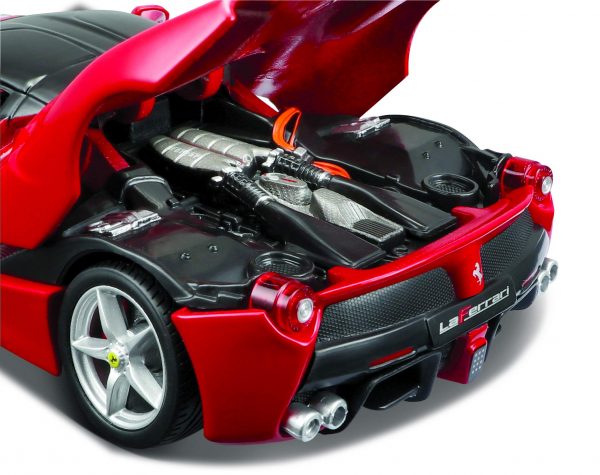 engine detail Maisto LaFerrari Model Car Red Black Diecast Model Building Kit 1:24 Scale 39129