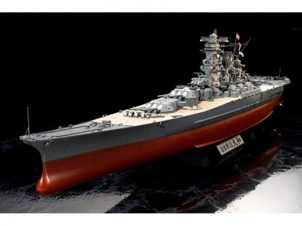 completed Tamiya Japanese Battleship Yamato 1/350 Scale Premium Edition 78025