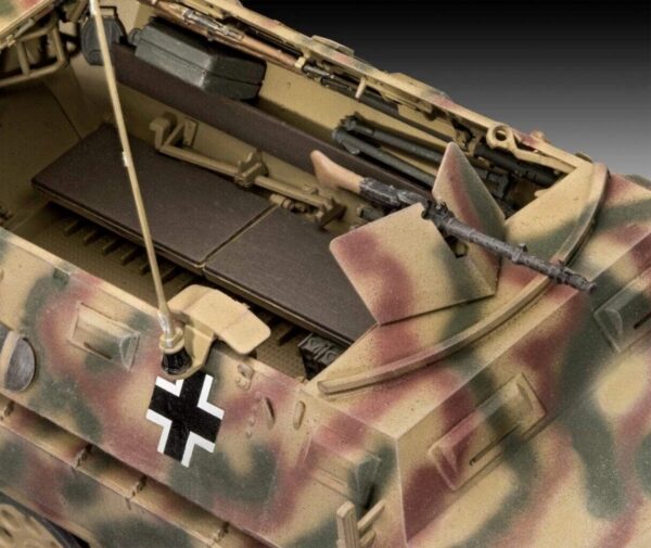 Revell Sd.Kfz. 251/1 Ausf.A 1:35 Scale RVG 03295 Gun