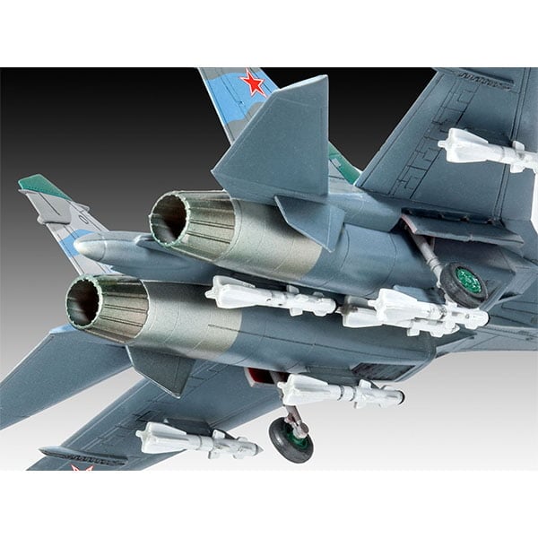 Revell 1:144 Scale SU-27 Flanker RVG 03948