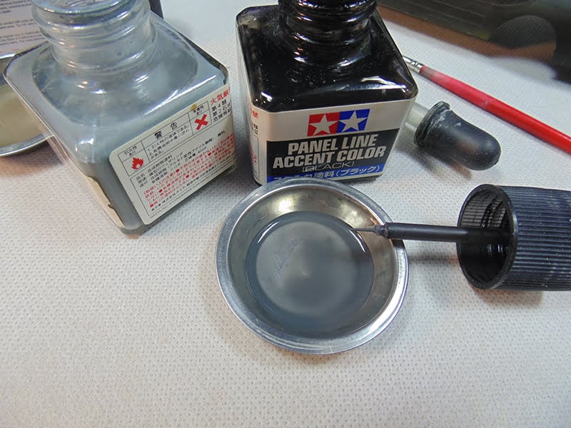 TZ TUTORIALS - Panel Washing with Tamiya Accent Color and Enamels 