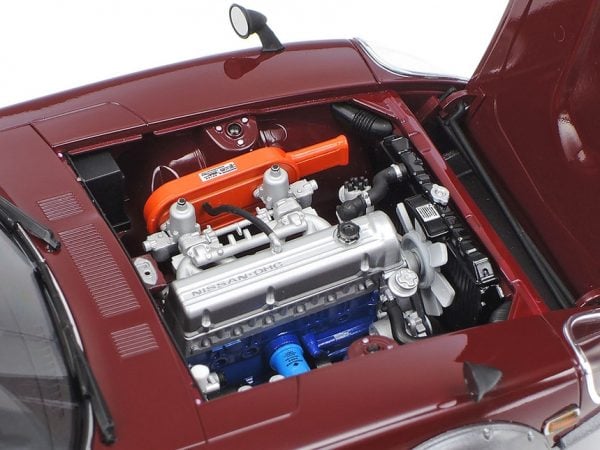 engine detail Tamiya Nissan Fairlady 240ZG 1:24 Scale 24360