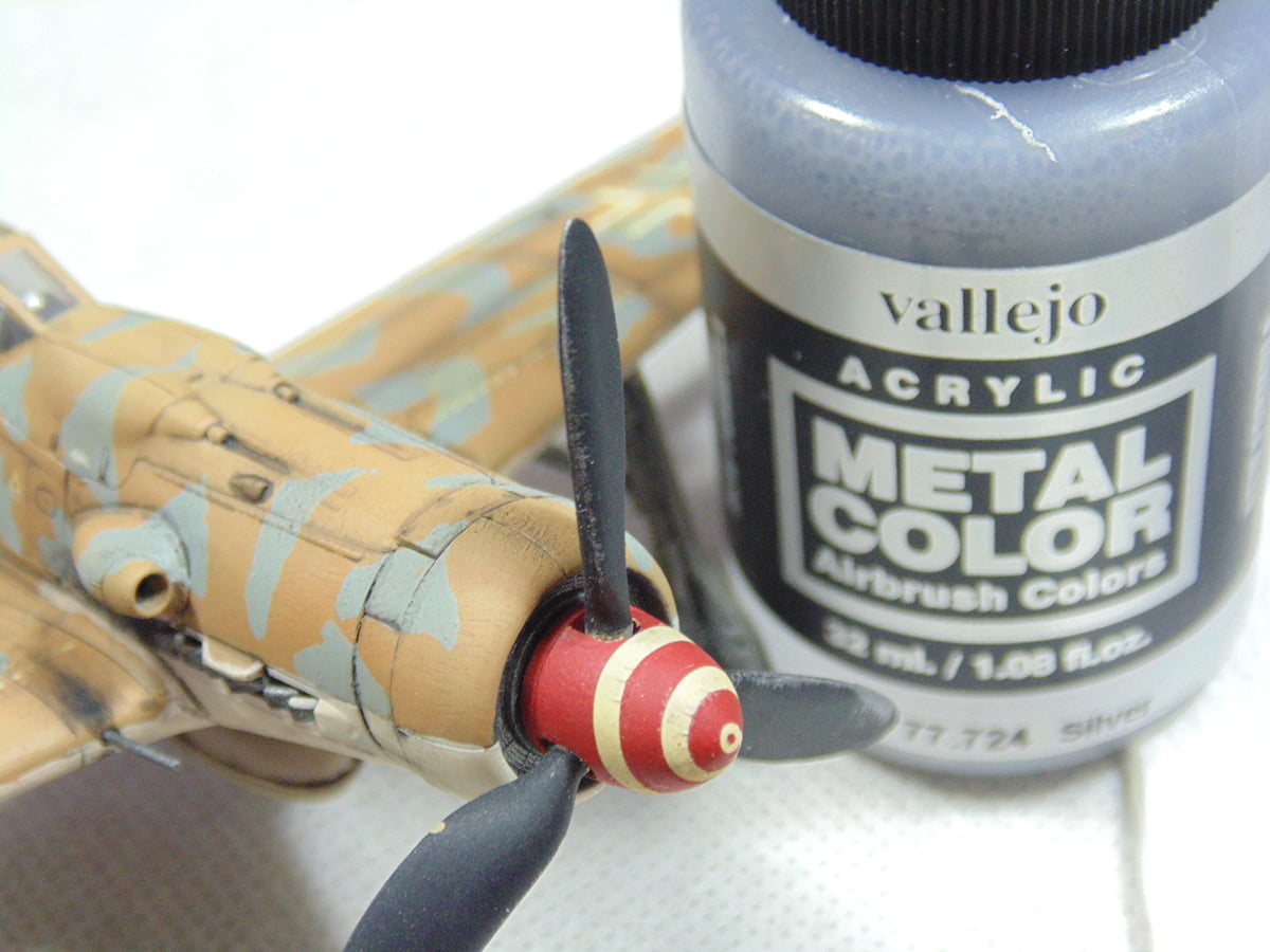Un-Weathered Vs Weathered Prop Blades