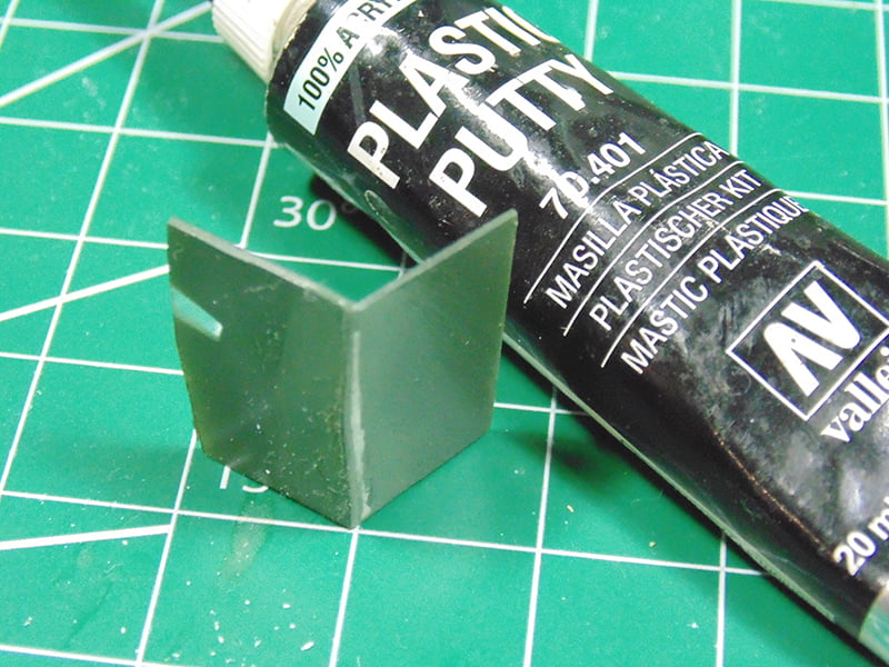 Vallejo Putty Tube with Green Part