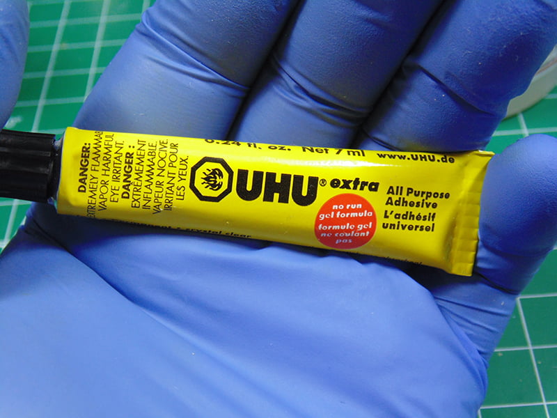 UHU in Blue Glove
