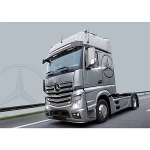 Italeri Mercedes Benz Actros MP4 Gigaspace Echelle 1:24 3905