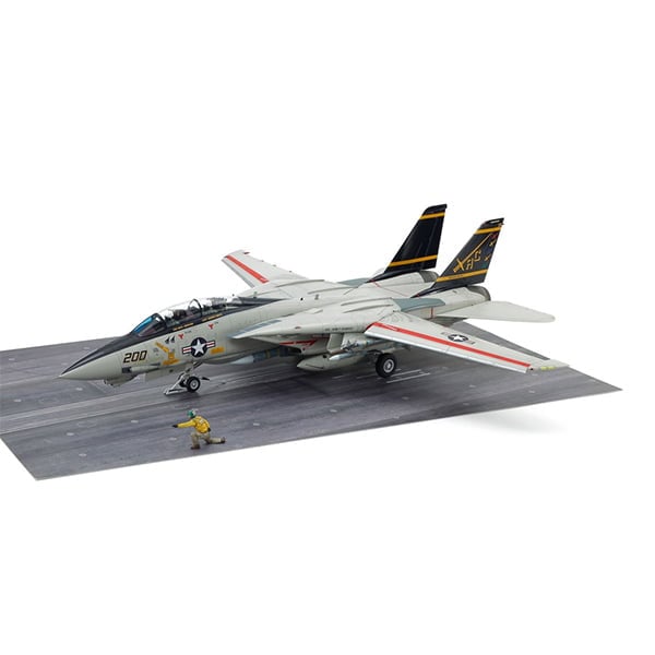 Tamiya Grumman F-14A Tomcat Late Model Carrier Launch Set 1:48 Scale 61122