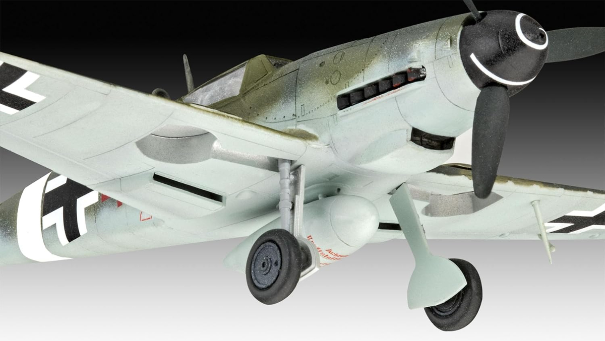 Revell Bf109 G-10 and Spitfire Mk. V Combat Set 1:72 Scale RVG 03710 Bf 109