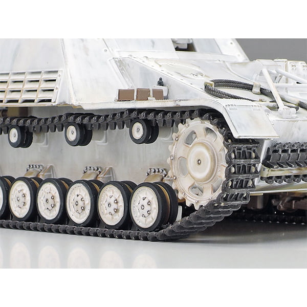 Tamiya Heavy Anti-Tank Gun Nashorn Tank 1:48 Scale 32600