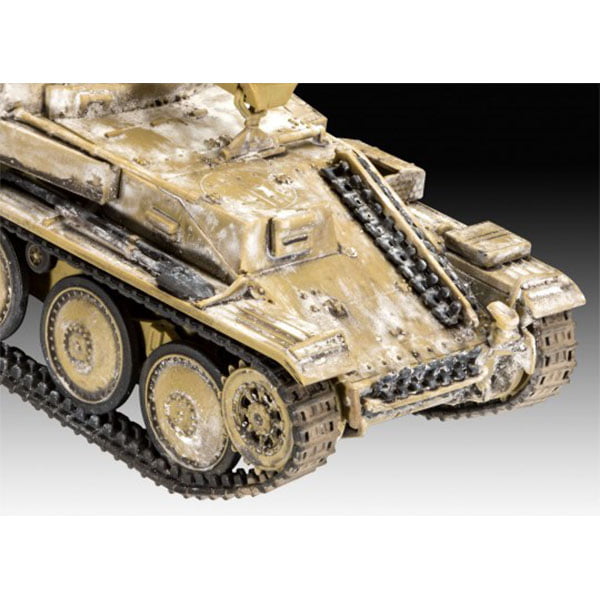 Revell Sturmpanzer 38(t) Grille Ausf.M 1:72 Scale RVG 03315
