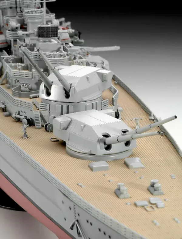 Revell Bismarck 1/350 Scale RVG 05040