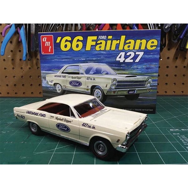 AMT 1966 Ford Fairlane 427 1:25 Scale 1263