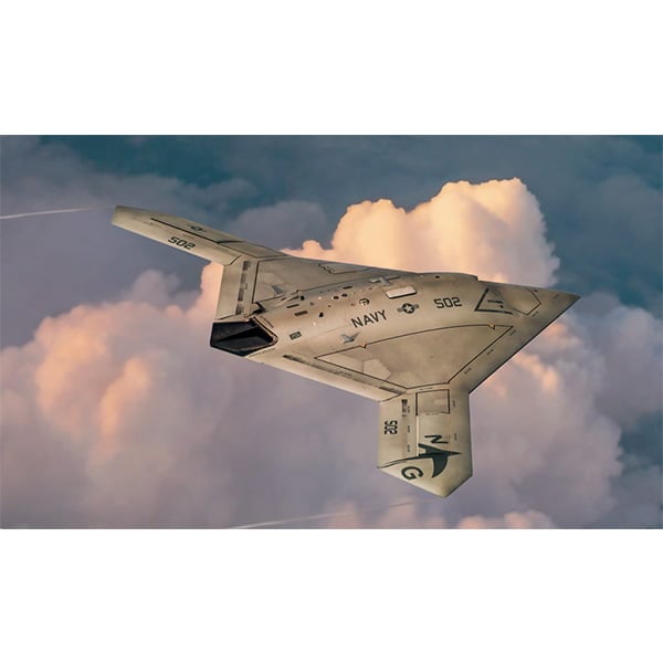 Italeri X-47B Unmanned Combat Aircraft System 1:72 Scale 1421