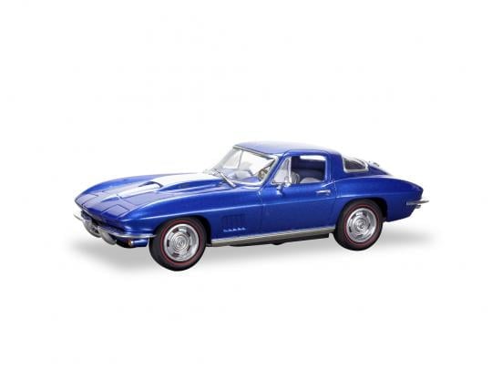 Revell 1967 Corvette 1/25 Scale RVL 85-4517
