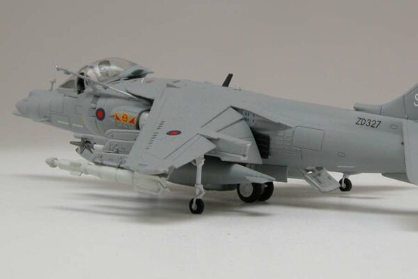 Airfix Bae Harrier GR9A 1/72 Scale A55300 Starter Set