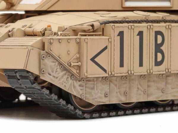 Tamiya British Main Battle Tank Challenger 2 Desertised 1/48 Scale 32601