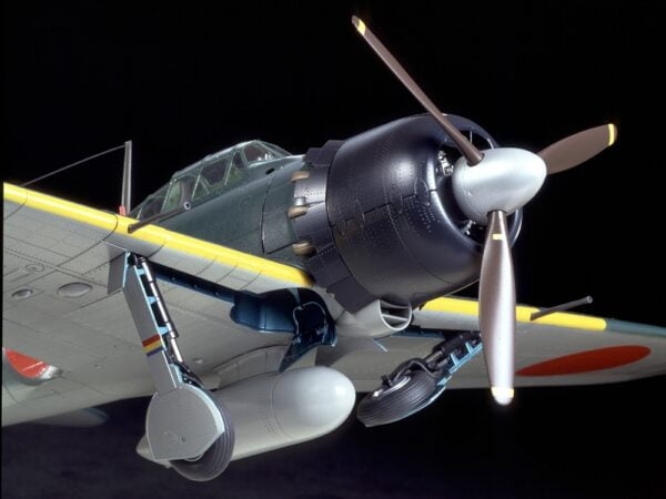 Tamiya Mitsubishi A6M2b Zero Fighter Model 52 Zeke 1/32 Scale 60318
