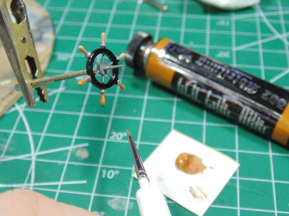 Ocher Tube with Half Painted Wheel