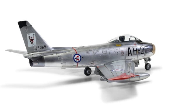 Airfix North American F-86F-40 Sabre 1/48 Scale A08110