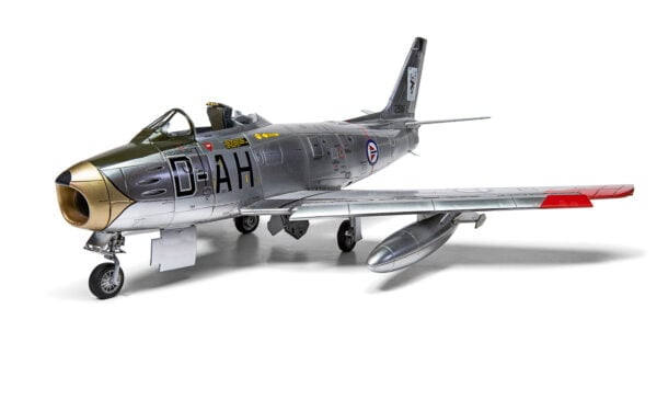 Airfix North American F-86F-40 Sabre 1/48 Scale A08110