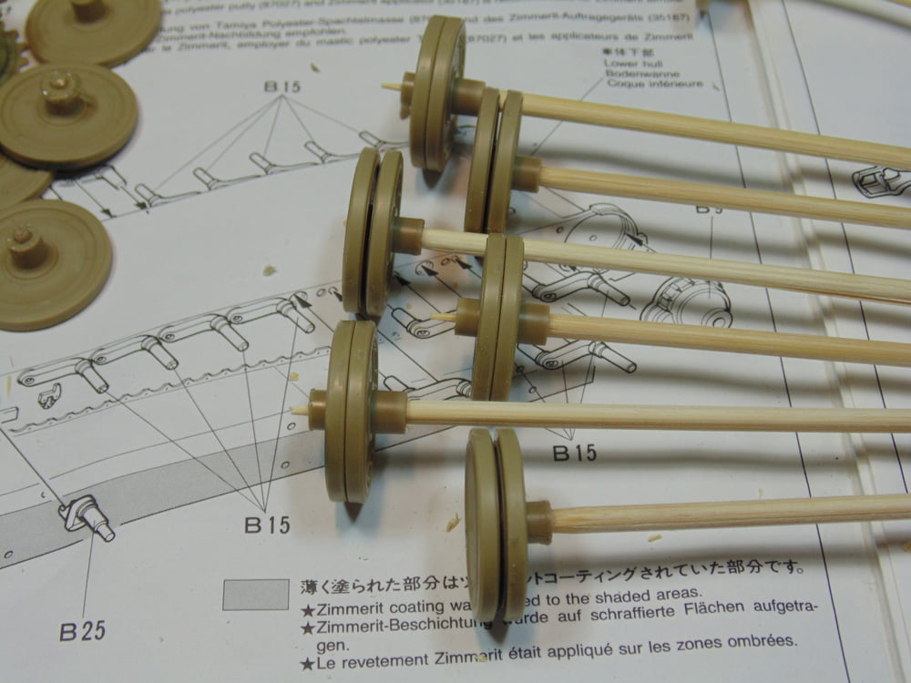 Six sets of double road wheels on skewers