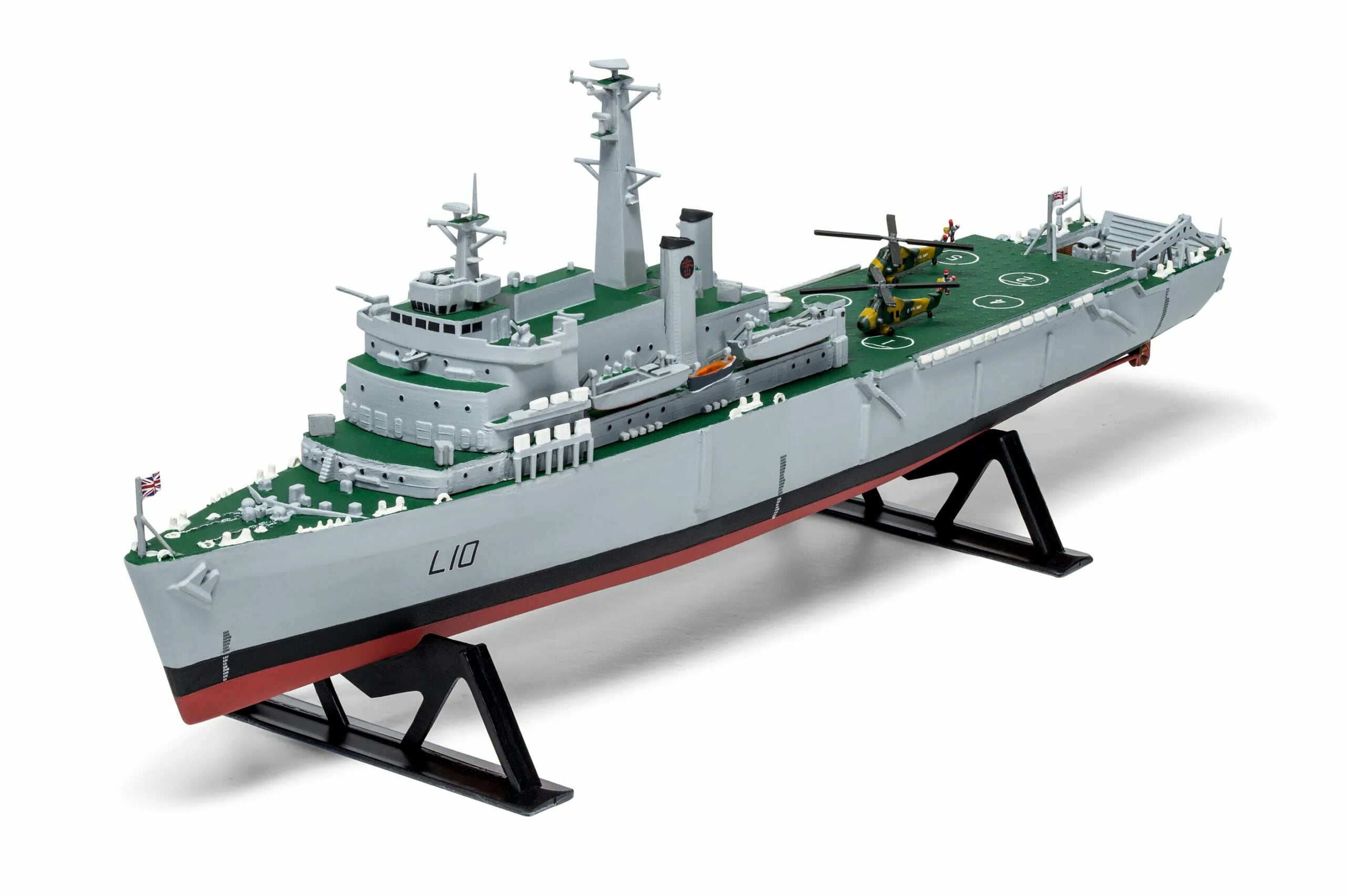 Airfix HMS Fearless 1/600 Scale A03205V