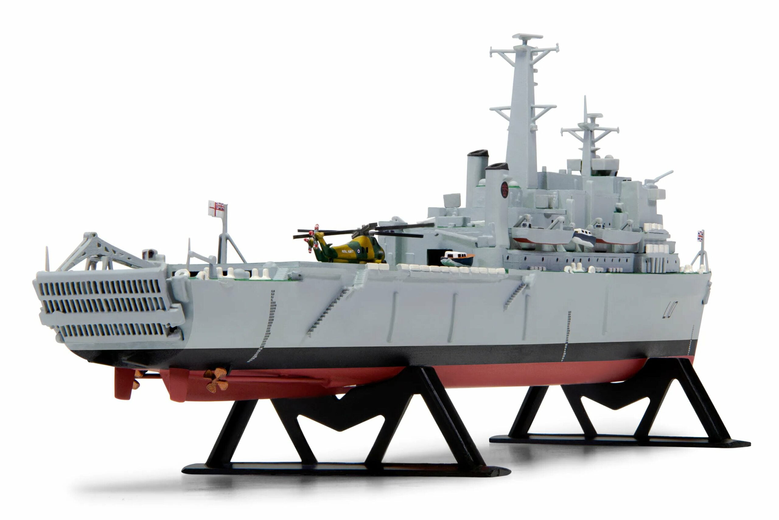 Airfix HMS Fearless 1/600 Scale A03205V