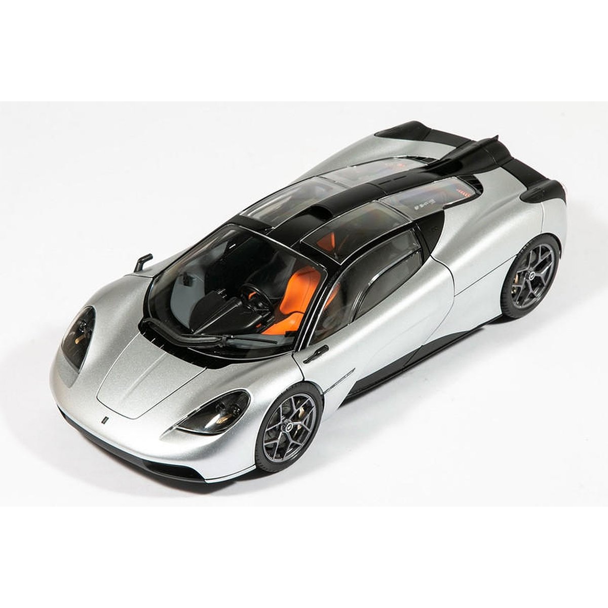 Tamiya Gordon Murray Auto GMA T.50 1/24 Scale 24364