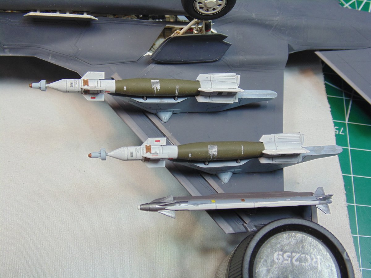Bombs and missile on right wing