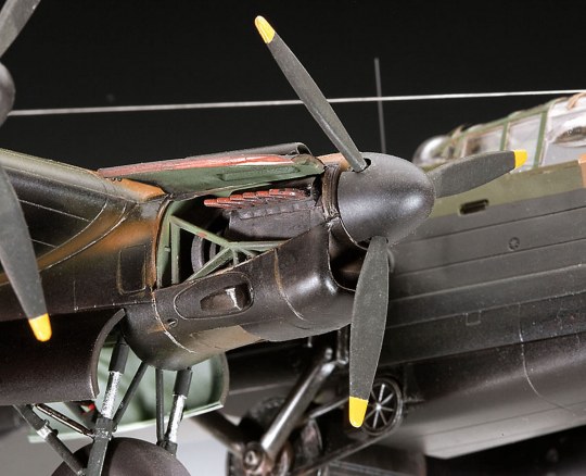 Revell Avro Lancaster B.III Dambusters 1/72 Scale RVG 04295