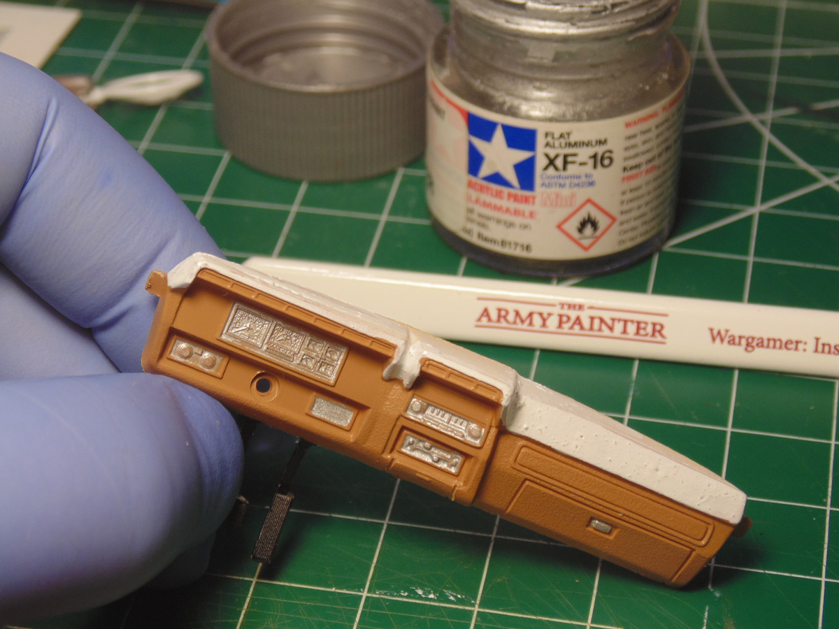 Painted aluminum of the dash
