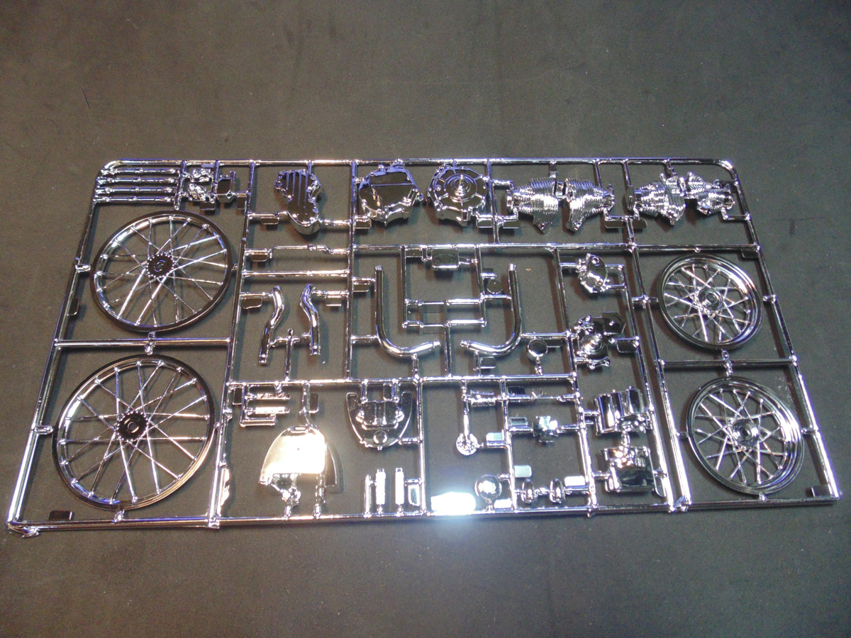 Wheel and engine sprue tree