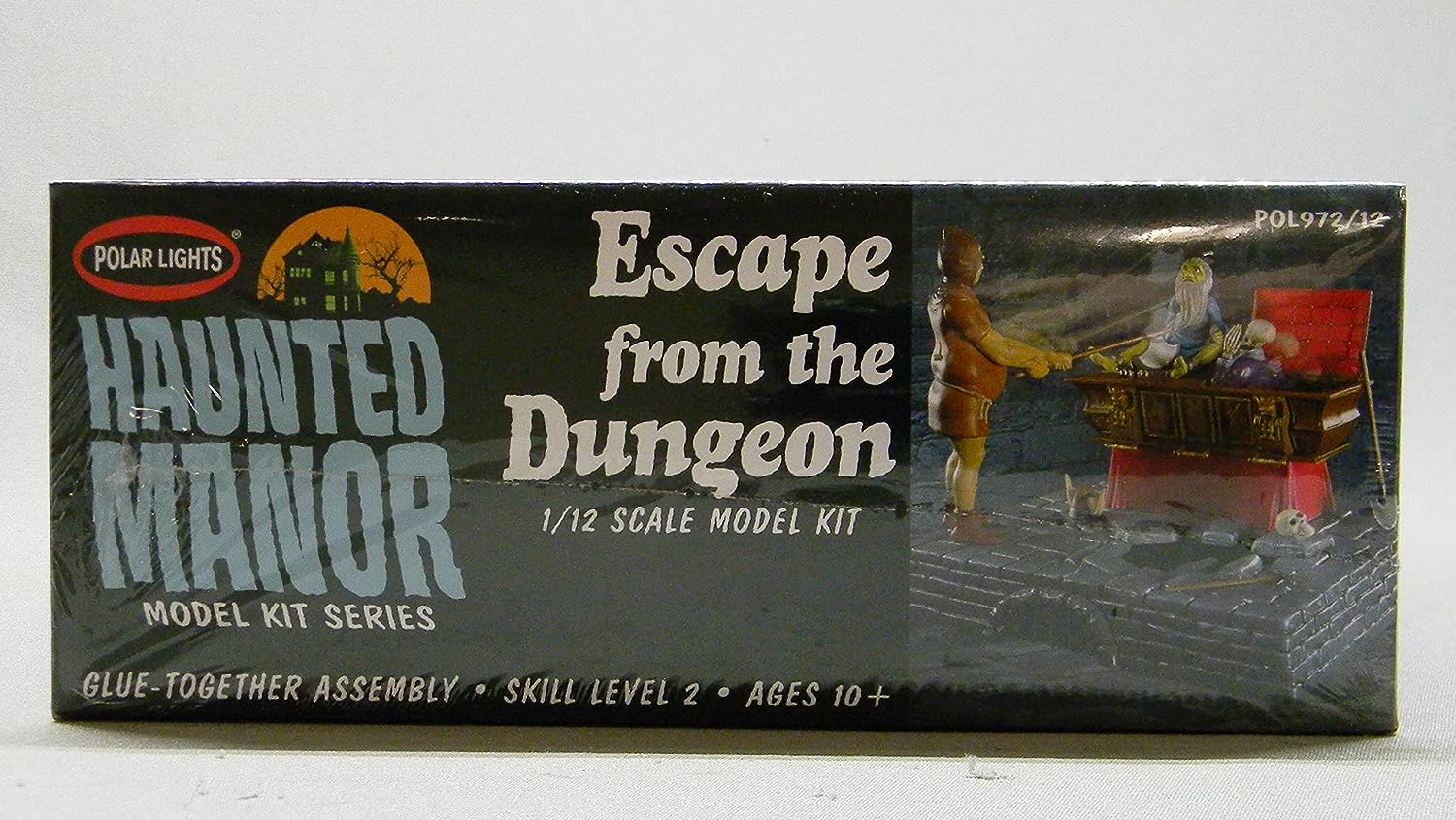 Polar Lights Haunted House Escape from the Dungeon 1/12 Scale 972